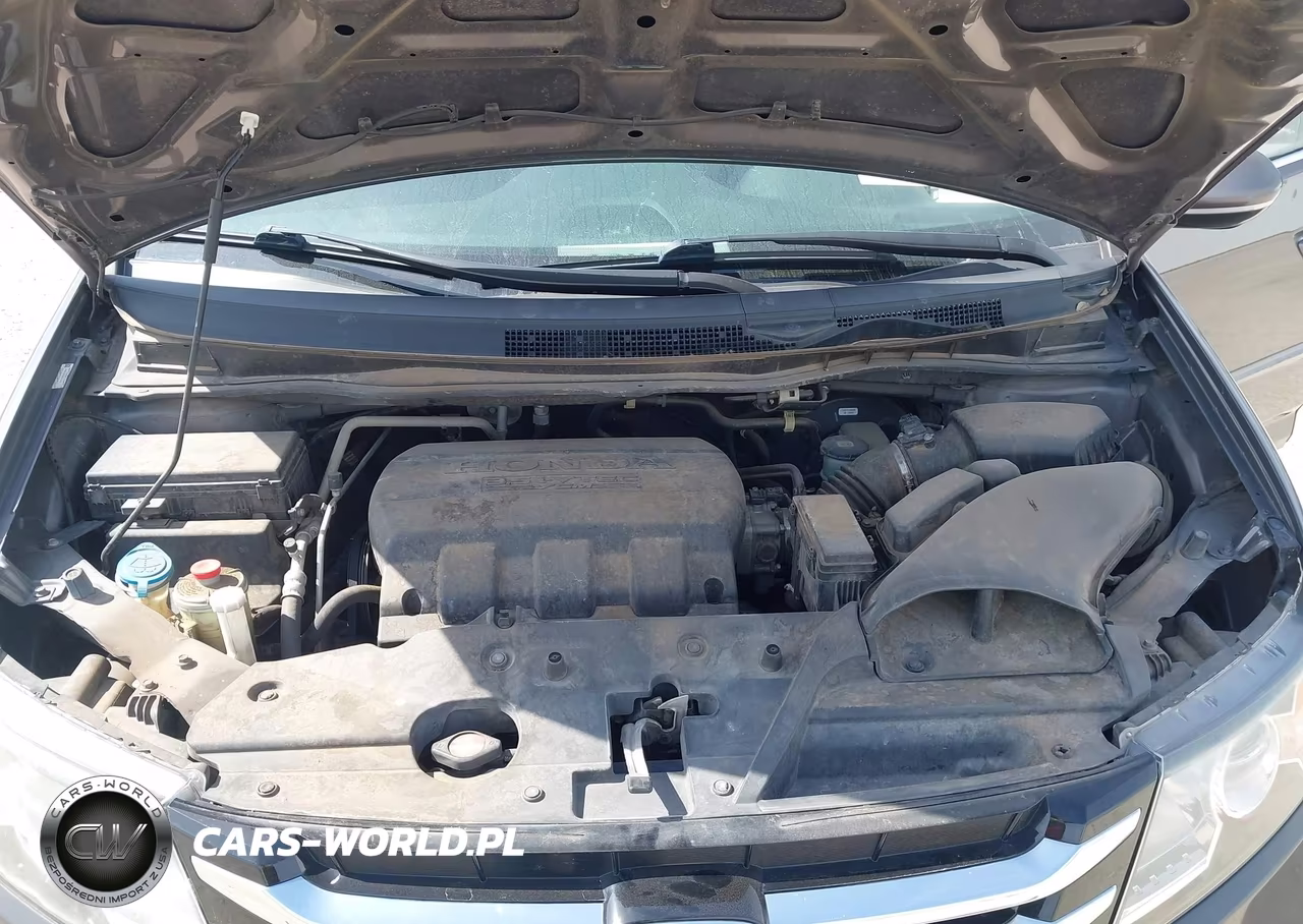 2014 Honda Odyssey Touring-Touring Elite VIN:5FNRL5H93EB111679 - 10