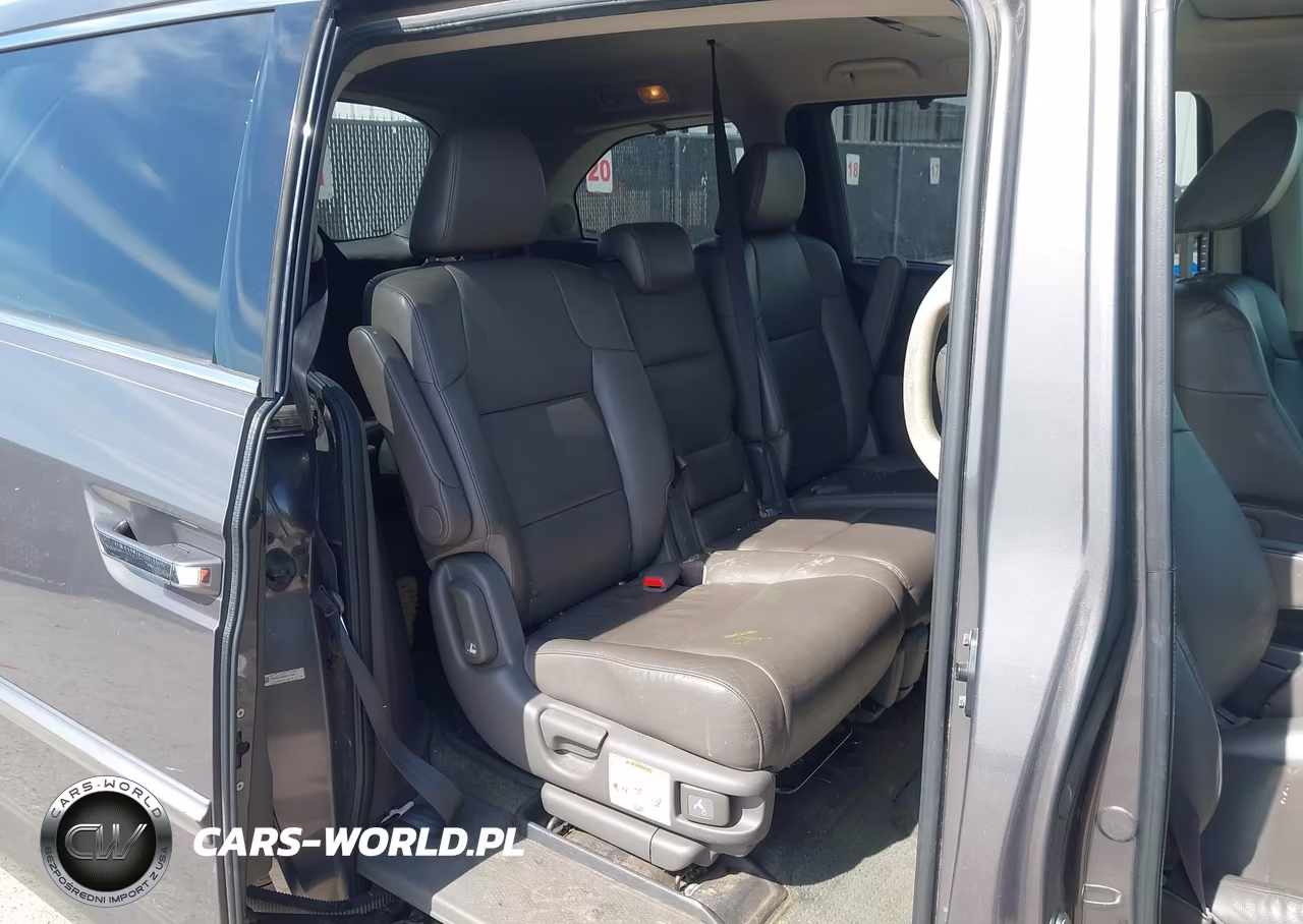 2014 Honda Odyssey Touring-Touring Elite VIN:5FNRL5H93EB111679 - 8