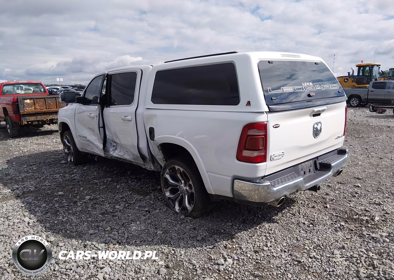 2019 Ram 1500 Longhorn 4X4 5'7 Box VIN:1C6SRFKT2KN676648 - 3
