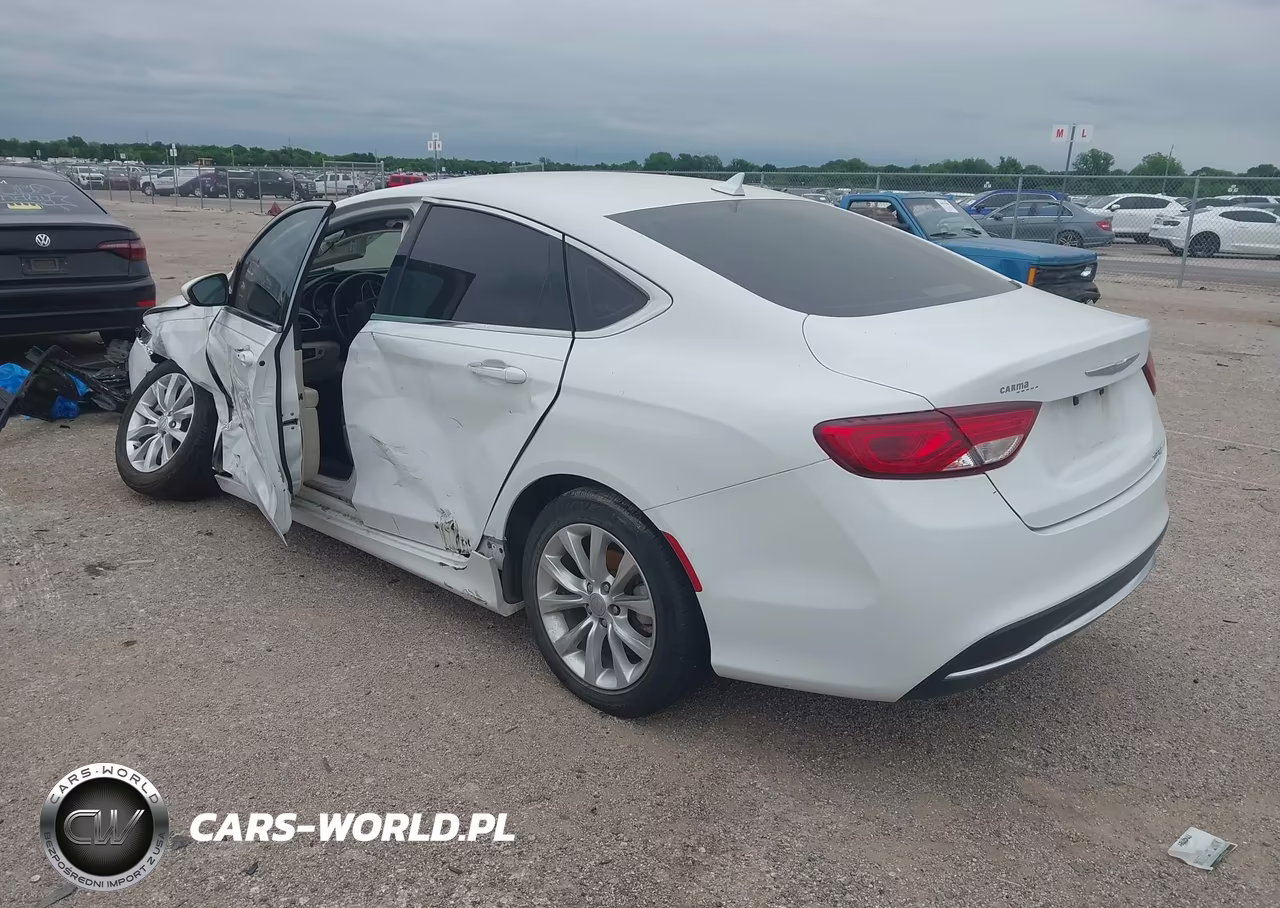 2016 Chrysler 200 C VIN:1C3CCCCB1GN119289 - 3