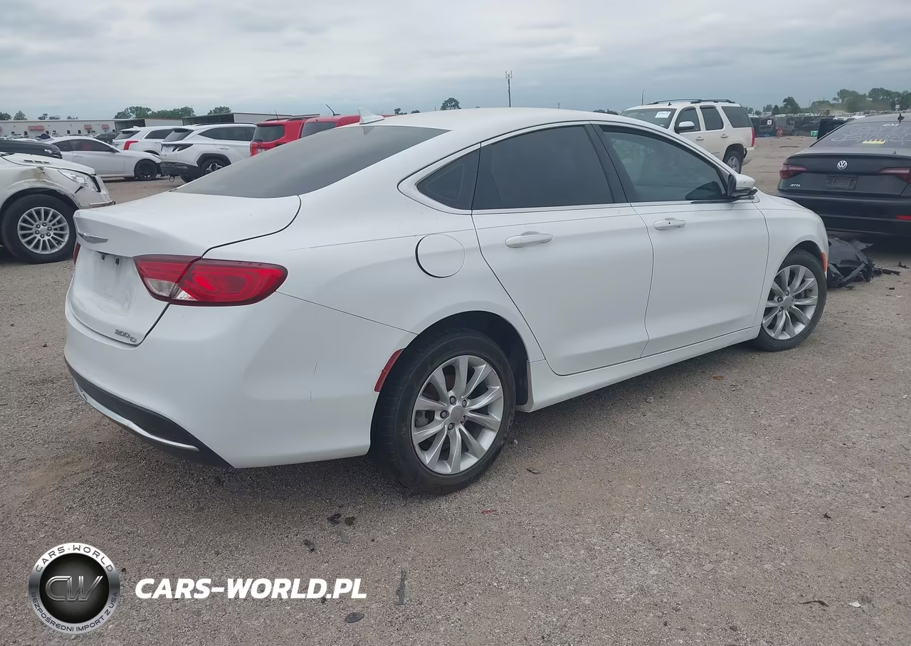 2016 Chrysler 200 C VIN:1C3CCCCB1GN119289 - 4