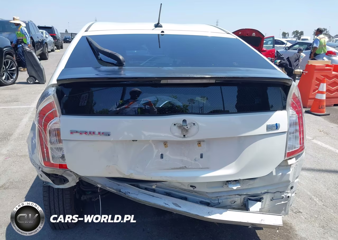 2015 Toyota Prius Three VIN:JTDKN3DU4F0438960 - 17