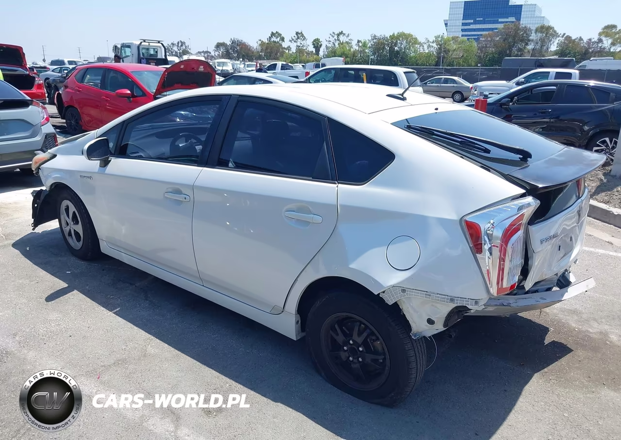 2015 Toyota Prius Three VIN:JTDKN3DU4F0438960 - 3