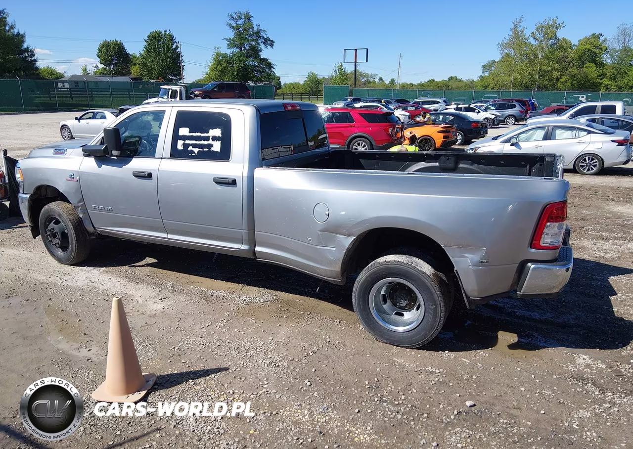2021 Ram 3500 Tradesman 4X4 8' Box VIN:3C63RRGLXMG667237 - 16