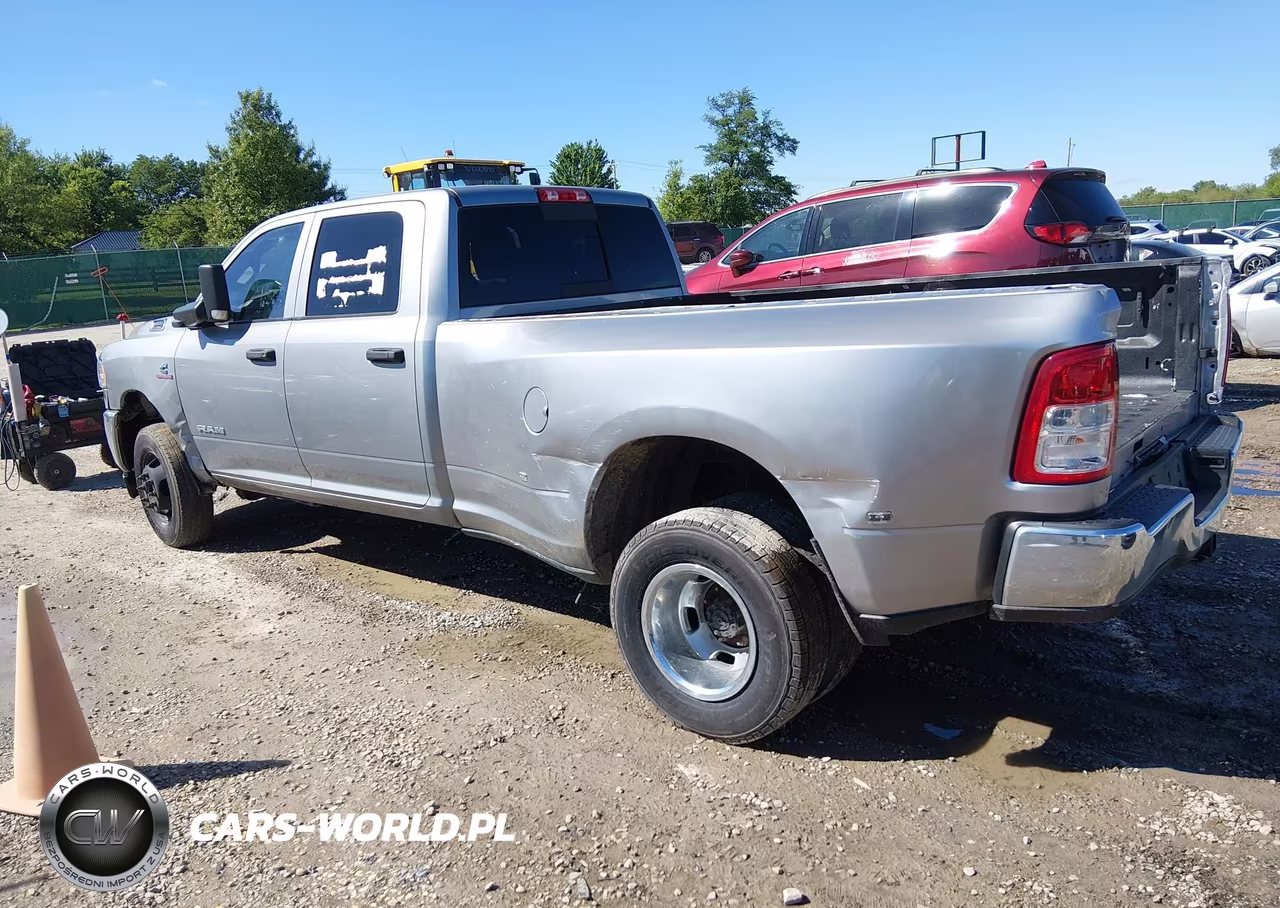 2021 Ram 3500 Tradesman 4X4 8' Box VIN:3C63RRGLXMG667237 - 3