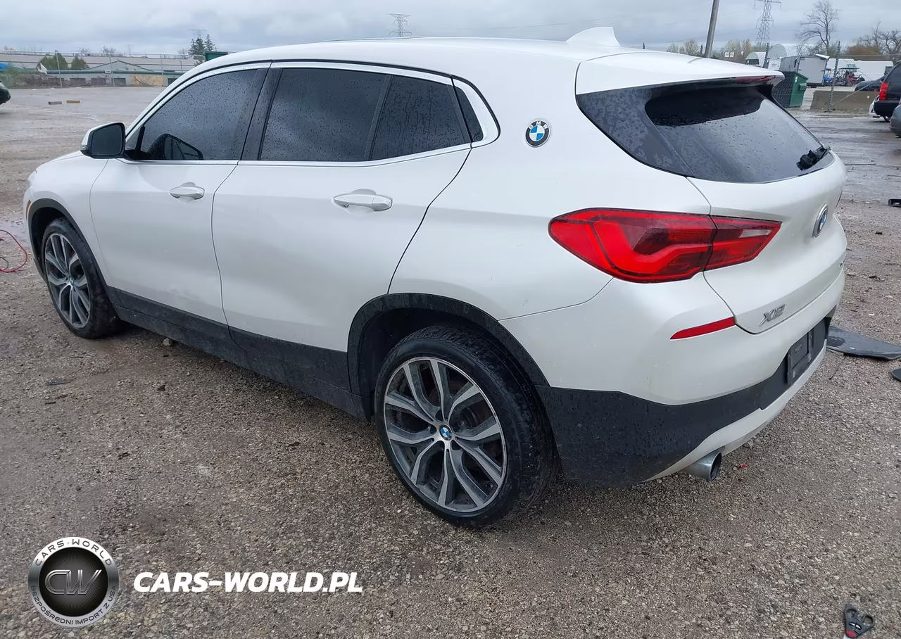 2018 BMW X2 xDrive28I VIN:WBXYJ5C31JEF79044 - 3