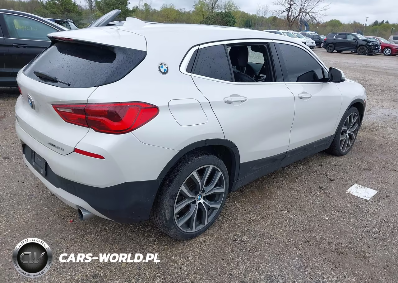2018 BMW X2 xDrive28I VIN:WBXYJ5C31JEF79044 - 4