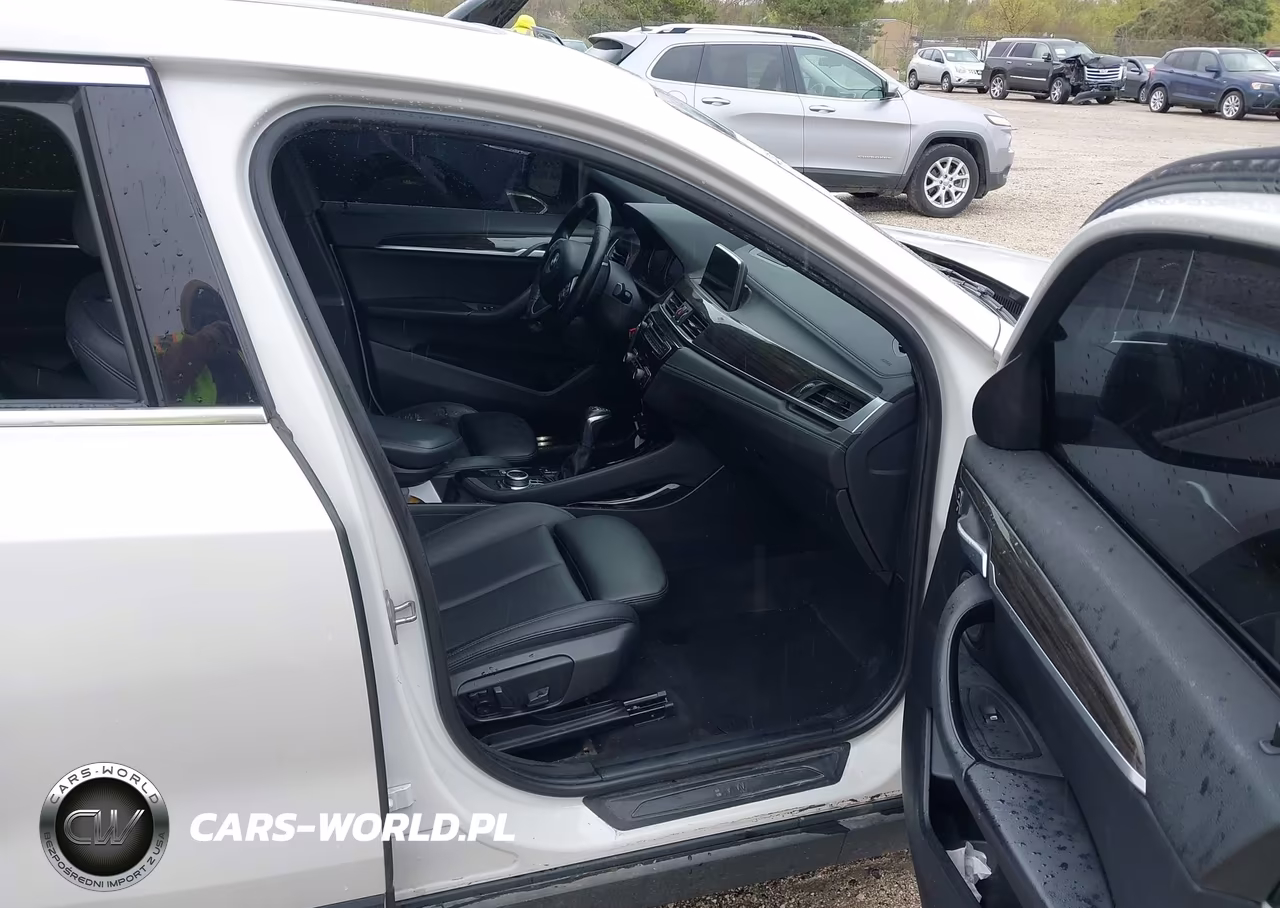 2018 BMW X2 xDrive28I VIN:WBXYJ5C31JEF79044 - 5