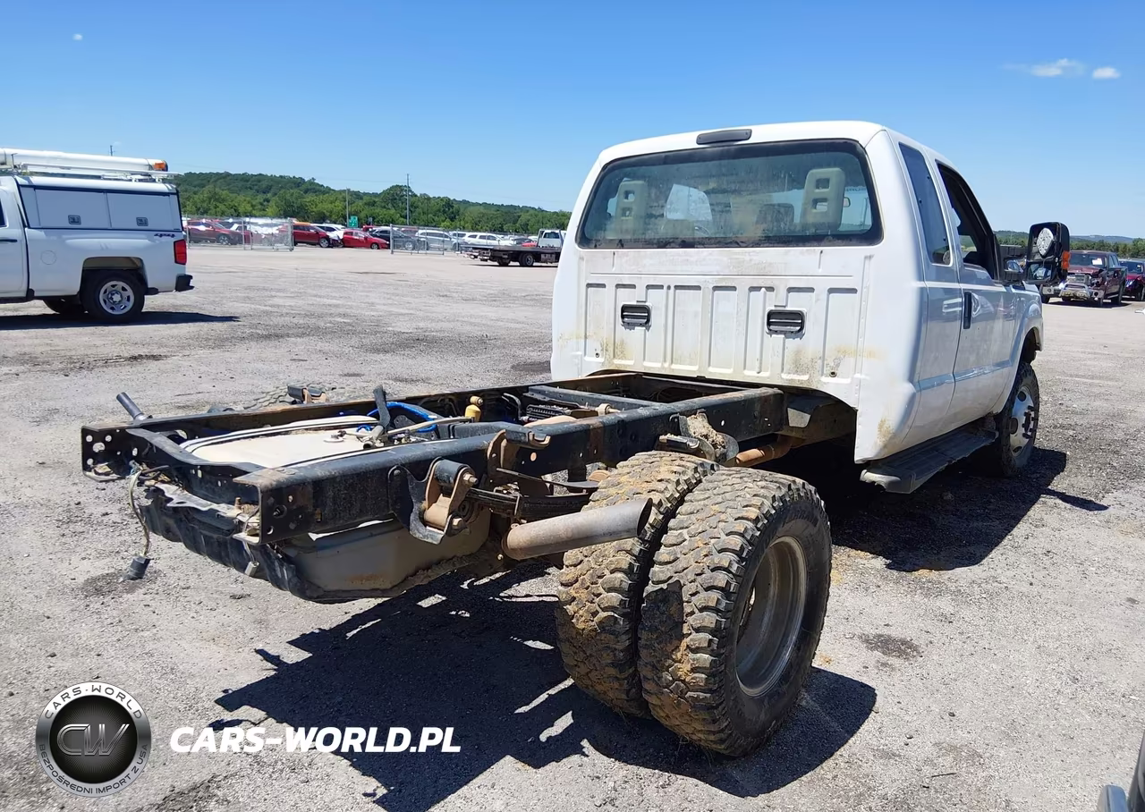 2016 Ford F-350 Chassis Xl VIN:1FD8X3H60GEA27796 - 4