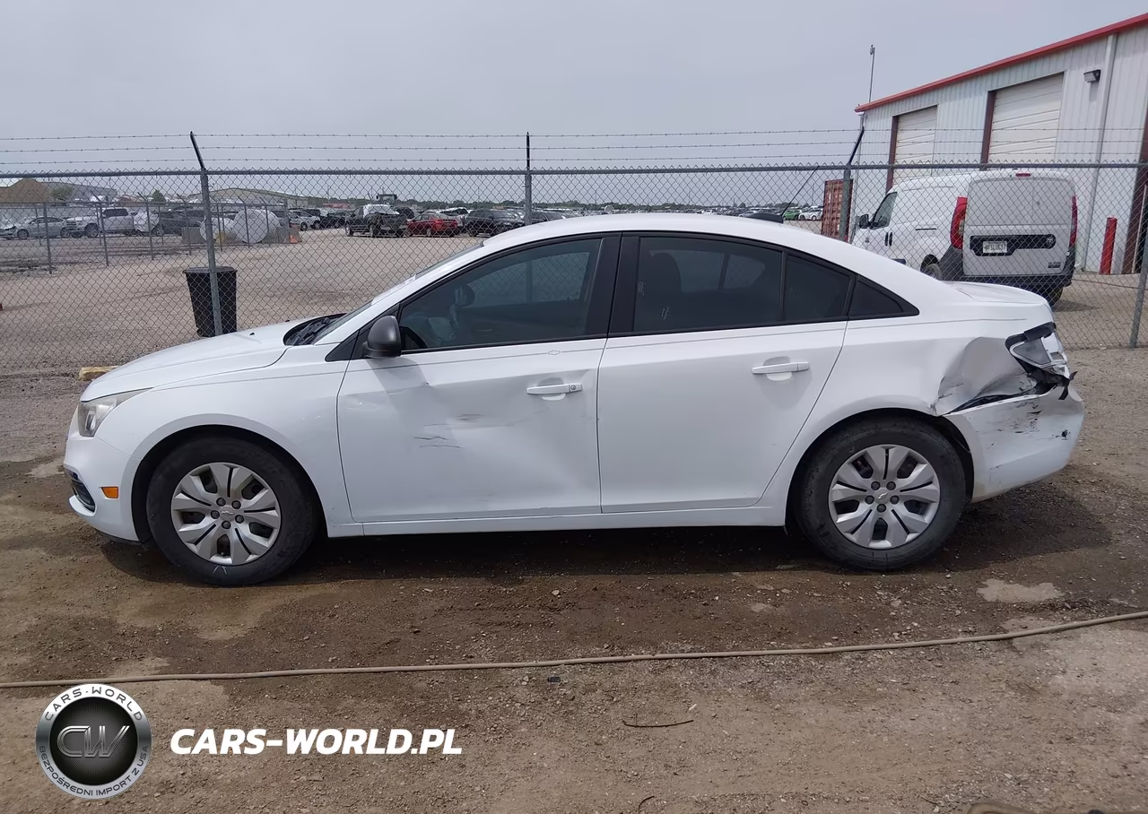 2015 Chevrolet Cruze L Manual VIN:1G1P15SH7F7183241 - 14