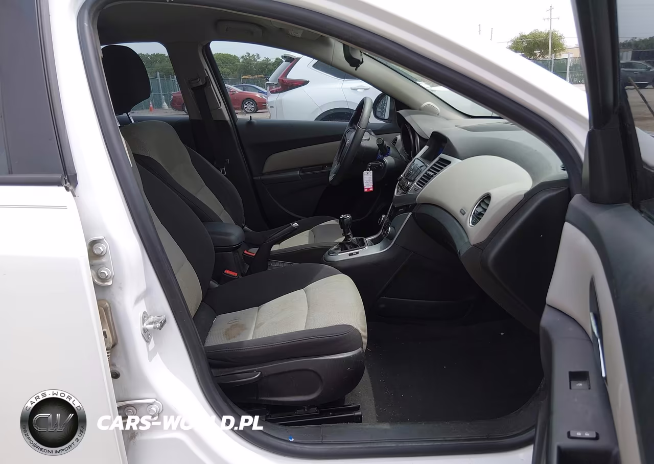 2015 Chevrolet Cruze L Manual VIN:1G1P15SH7F7183241 - 5
