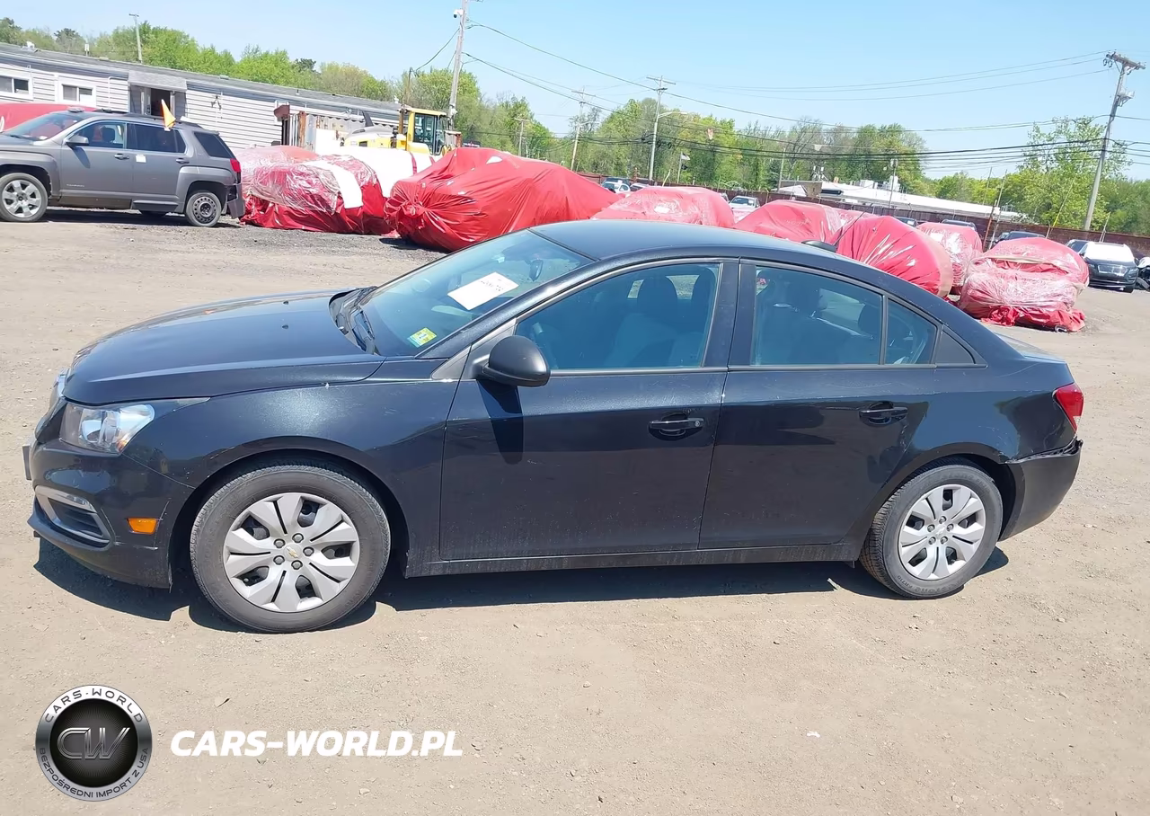 2015 Chevrolet Cruze Ls Auto VIN:1G1PA5SG3F7103117 - 14