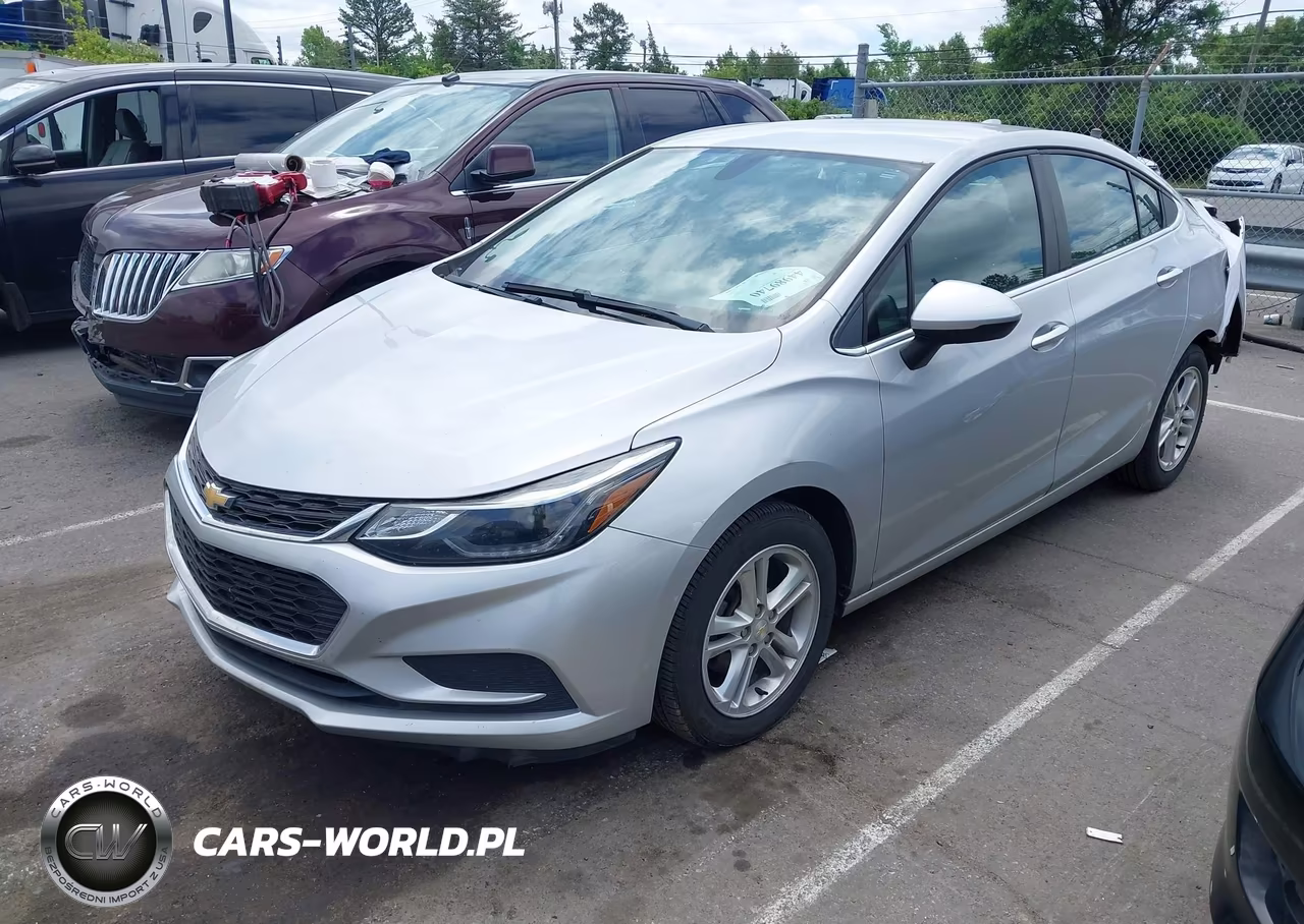 2018 Chevrolet Cruze Lt Auto VIN:1G1BE5SM1J7240702 - 2
