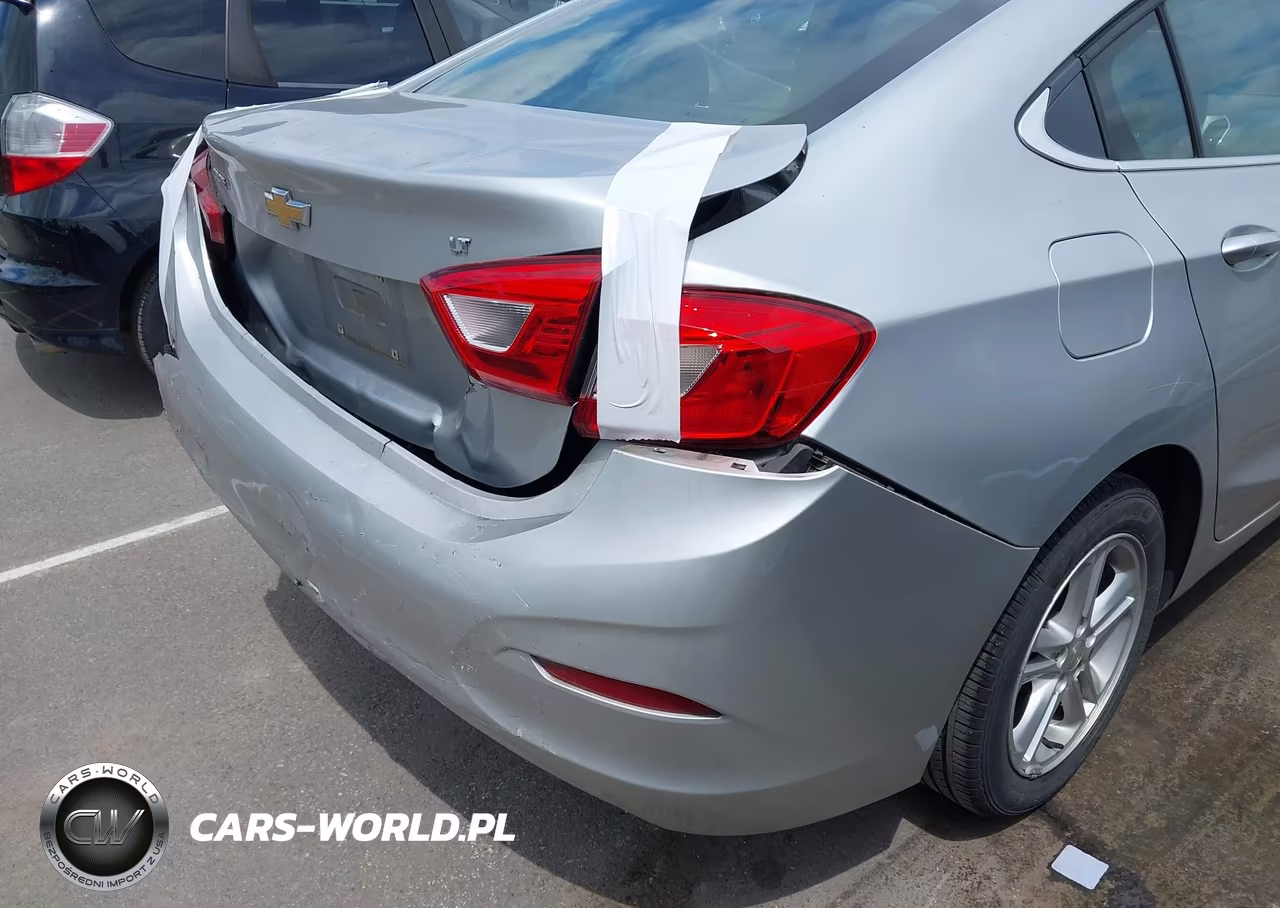 2018 Chevrolet Cruze Lt Auto VIN:1G1BE5SM1J7240702 - 6