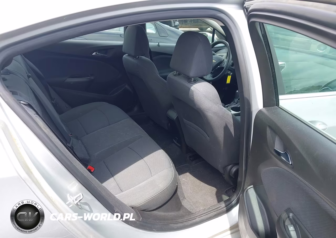 2018 Chevrolet Cruze Lt Auto VIN:1G1BE5SM1J7240702 - 8