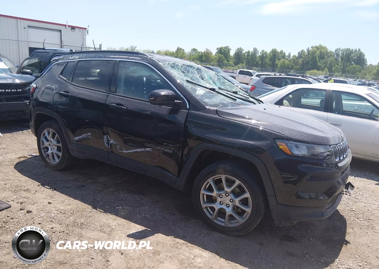 2022 Jeep Compass Latitude Lux 4X4 – zdjęcie 1 z 17