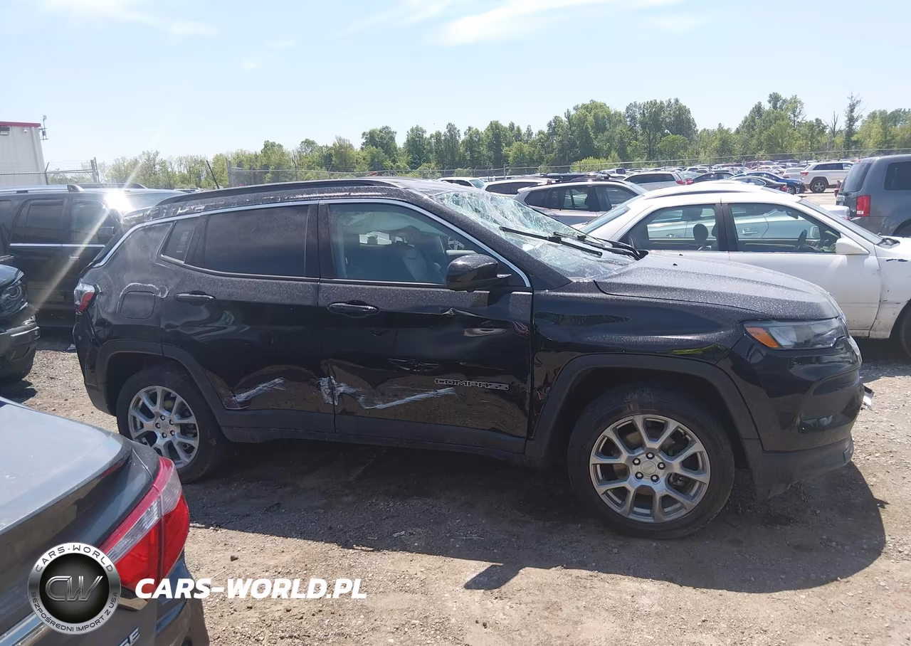 2022 Jeep Compass Latitude Lux 4X4 VIN:3C4NJDFB0NT186538 - 14