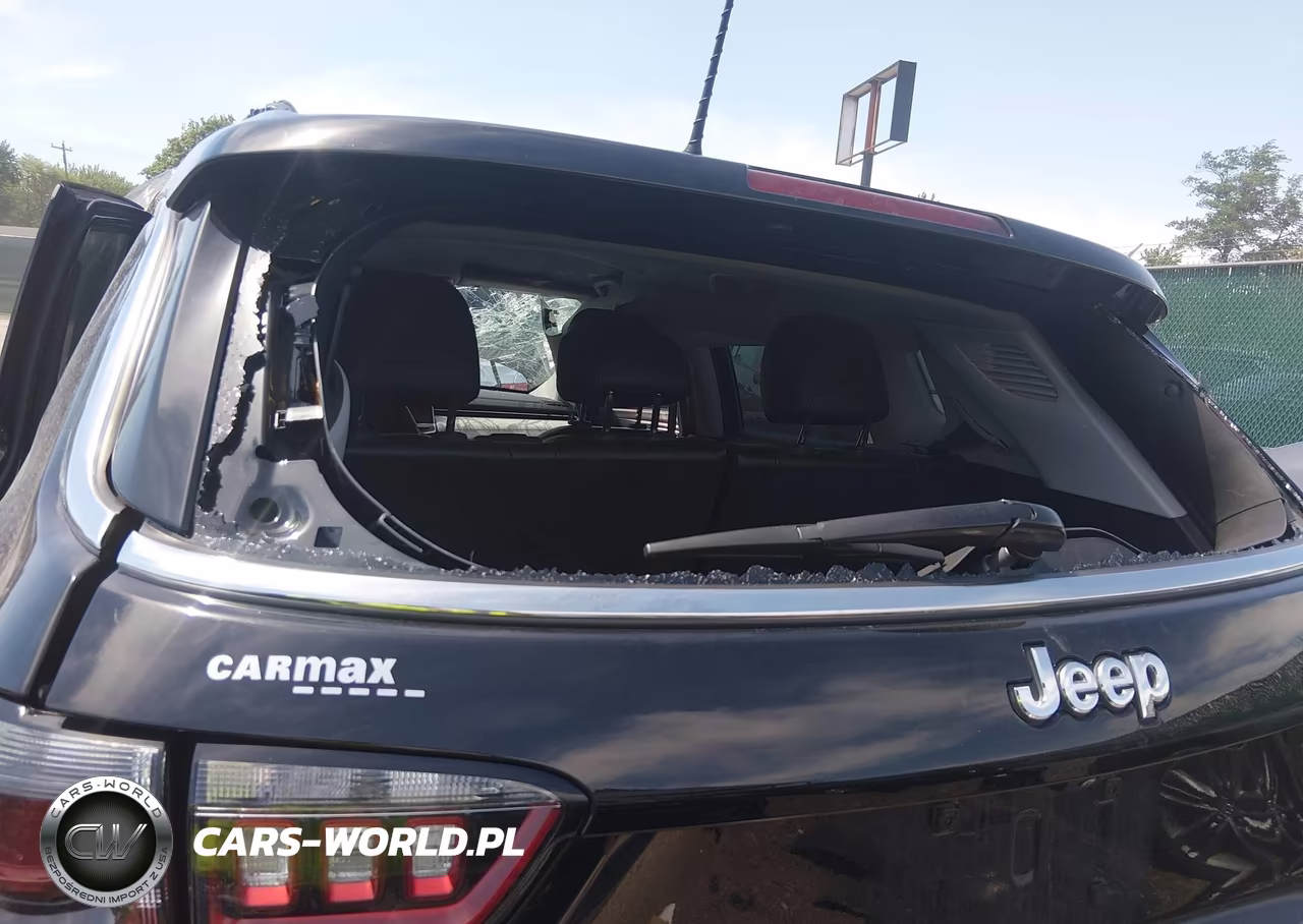 2022 Jeep Compass Latitude Lux 4X4 VIN:3C4NJDFB0NT186538 - 6