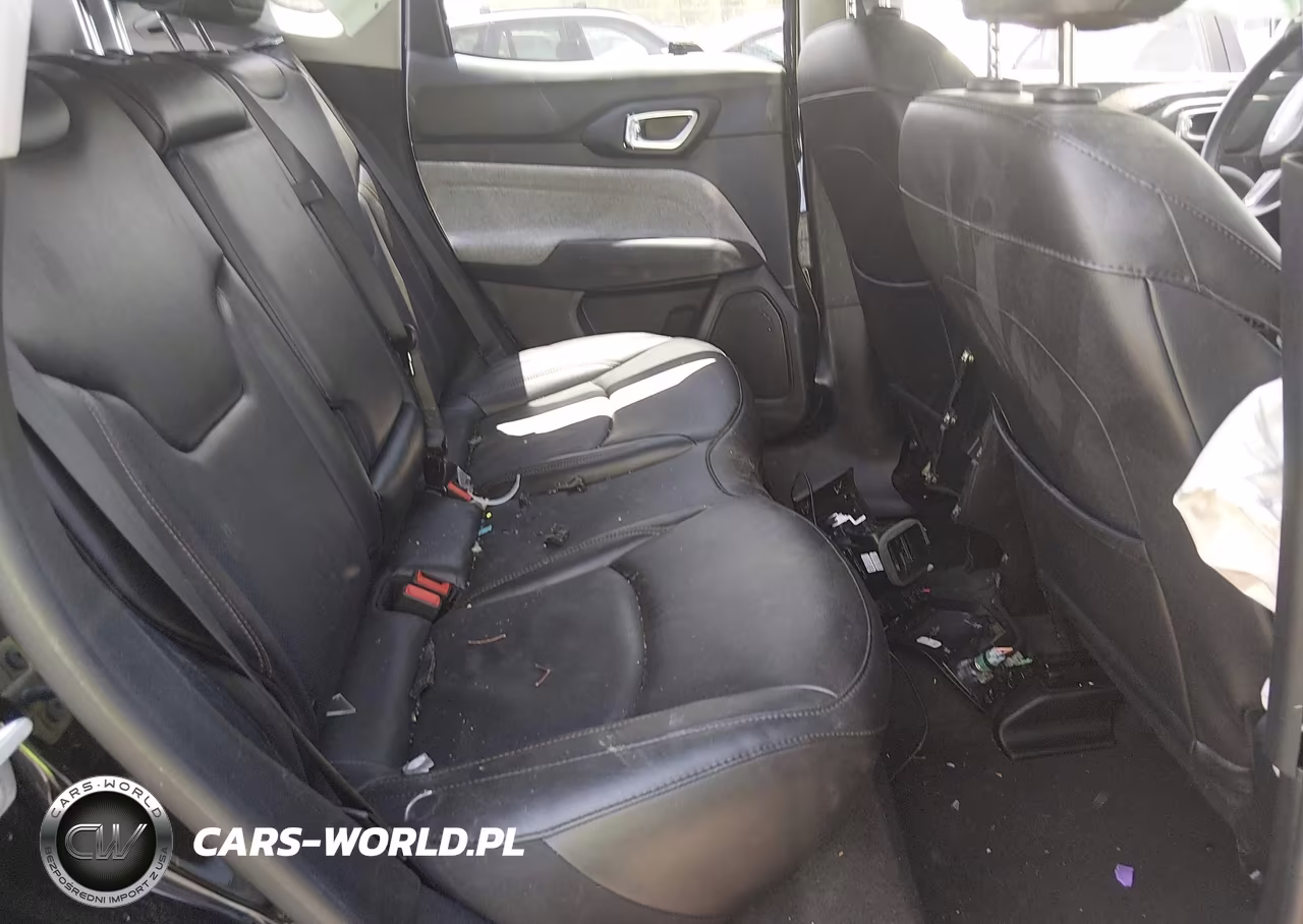 2022 Jeep Compass Latitude Lux 4X4 VIN:3C4NJDFB0NT186538 - 8