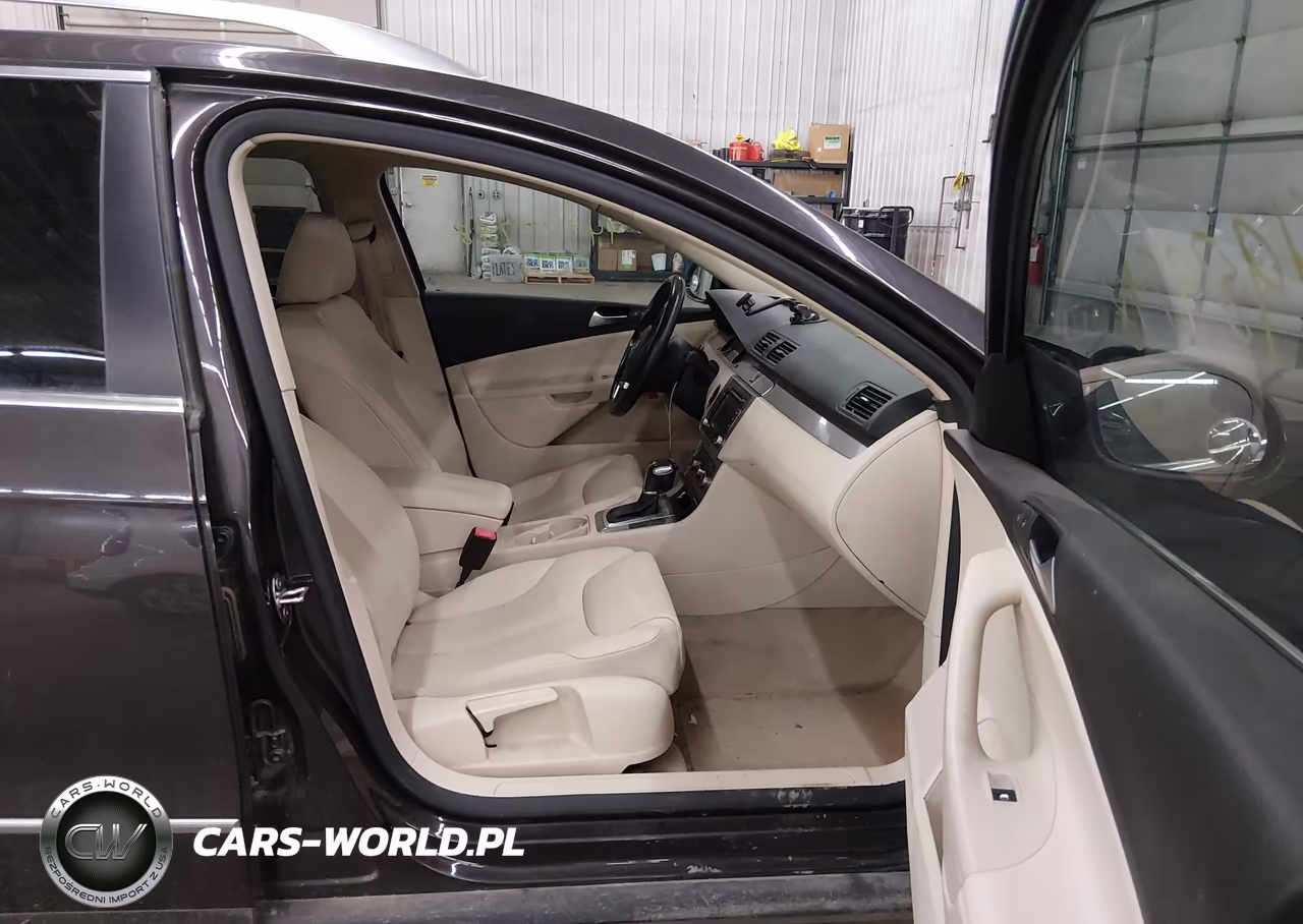 2010 Volkswagen Passat Komfort VIN:WVWXK7AN3AE155058 - 5