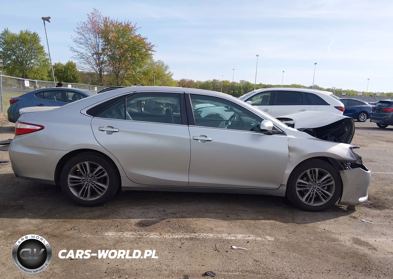 2016 Toyota Camry Se VIN:4T1BF1FK5GU549679 - 13