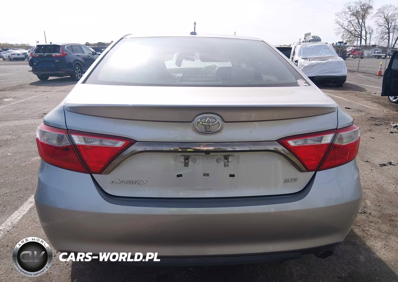 2016 Toyota Camry Se VIN:4T1BF1FK5GU549679 - 16