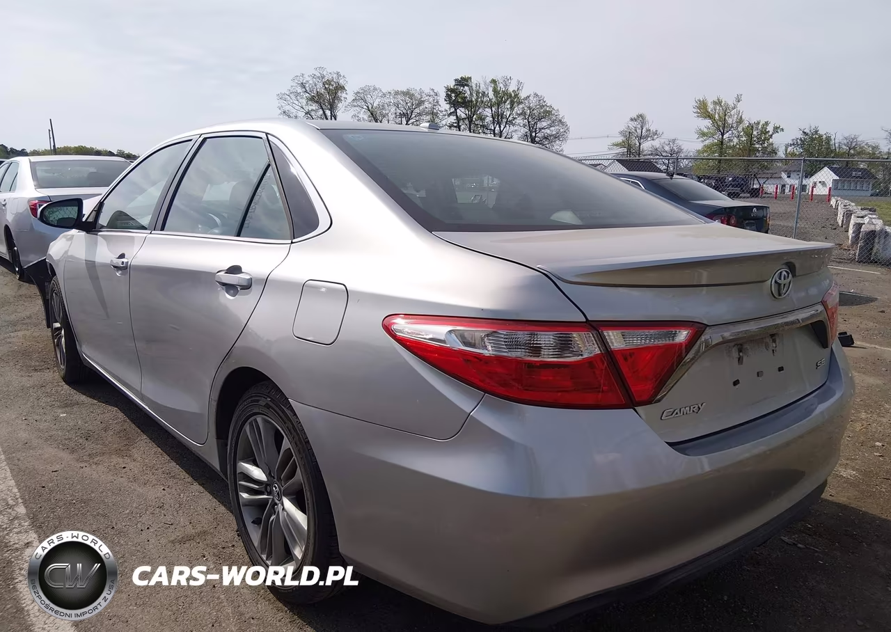 2016 Toyota Camry Se VIN:4T1BF1FK5GU549679 - 3