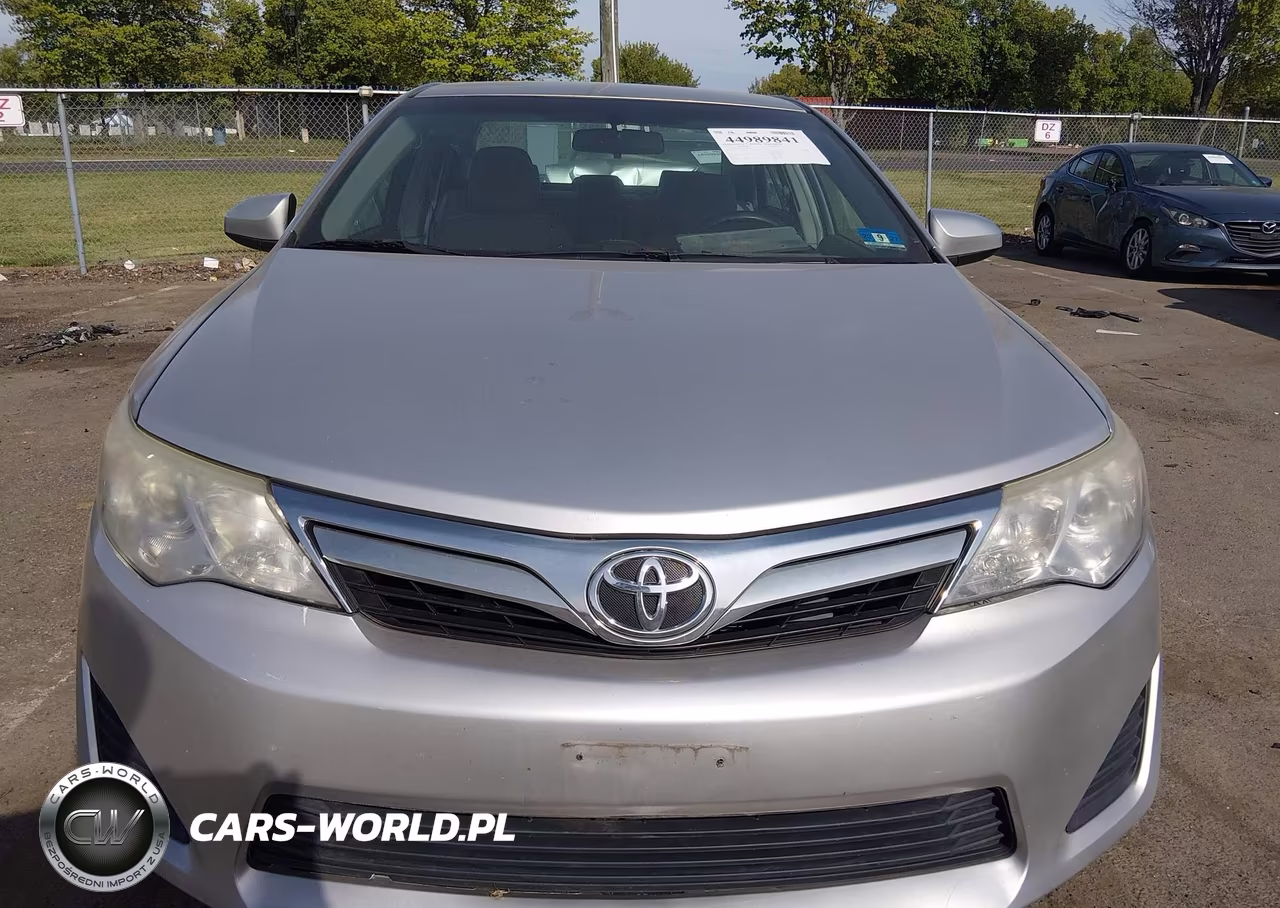 2014 Toyota Camry Le VIN:4T4BF1FK5ER379326 - 12