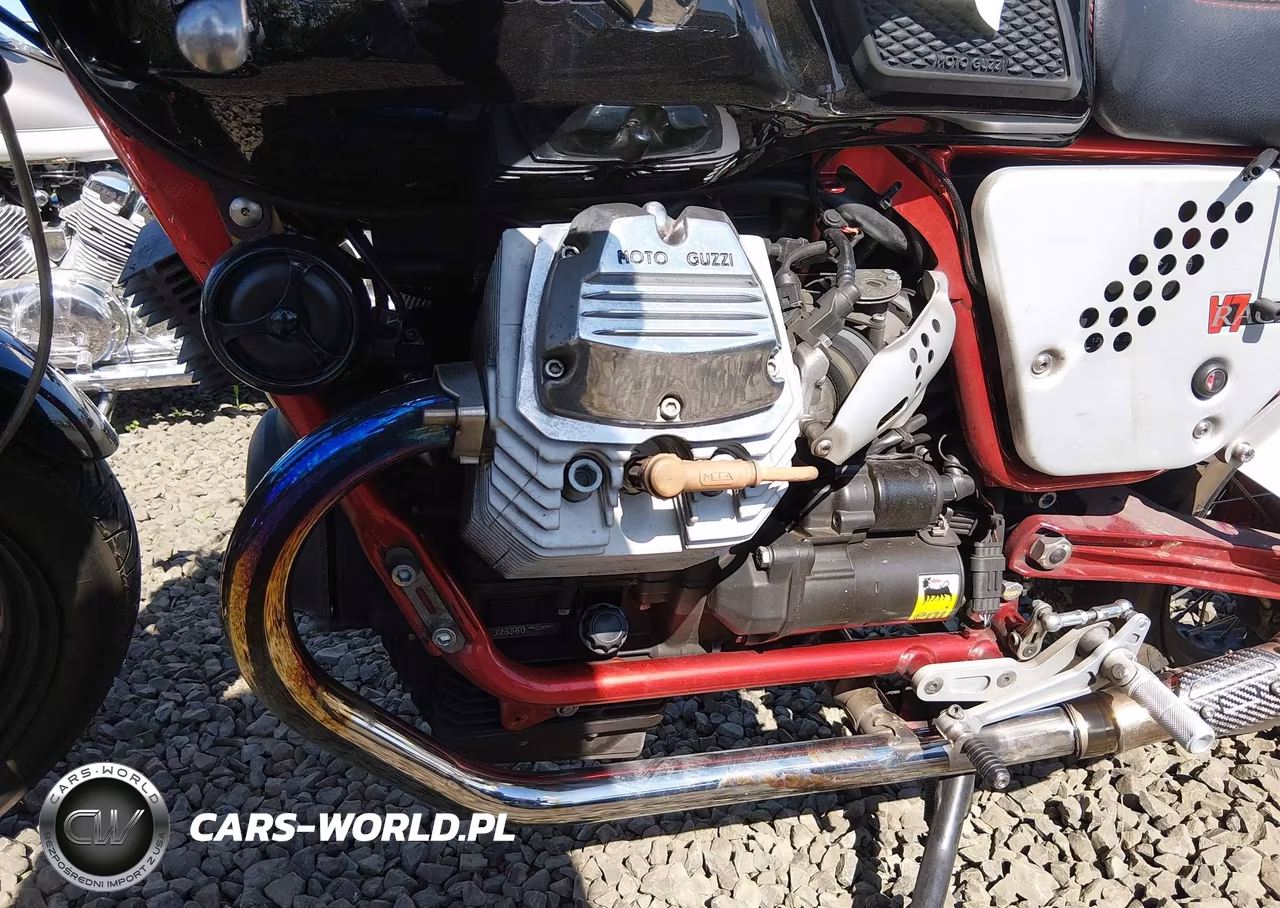 2012 Moto Guzzi V7 Classic VIN:ZGULWC029CM100154 - 9