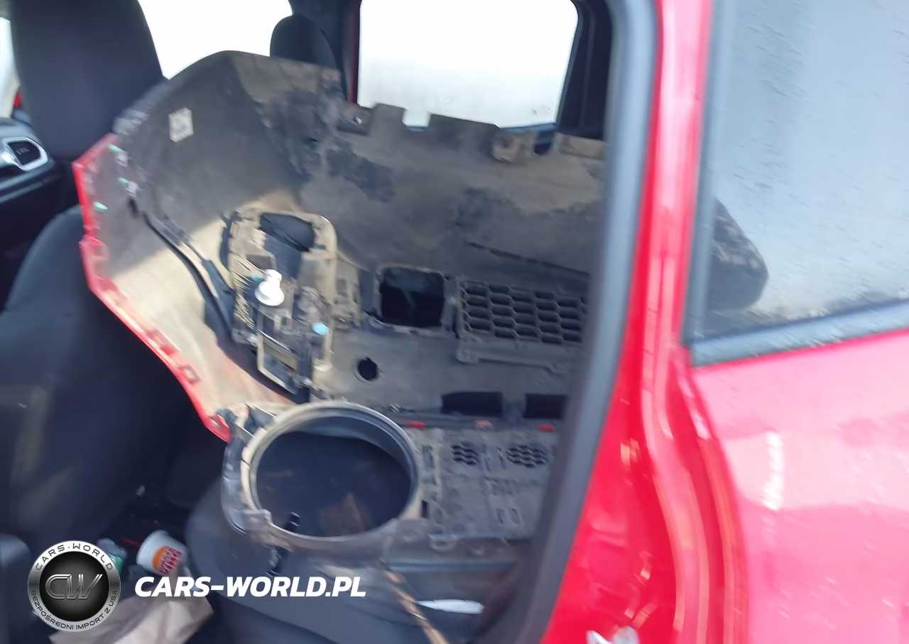 2018 Jeep Renegade Sport 4X4 VIN:ZACCJBAB7JPH24186 - 8
