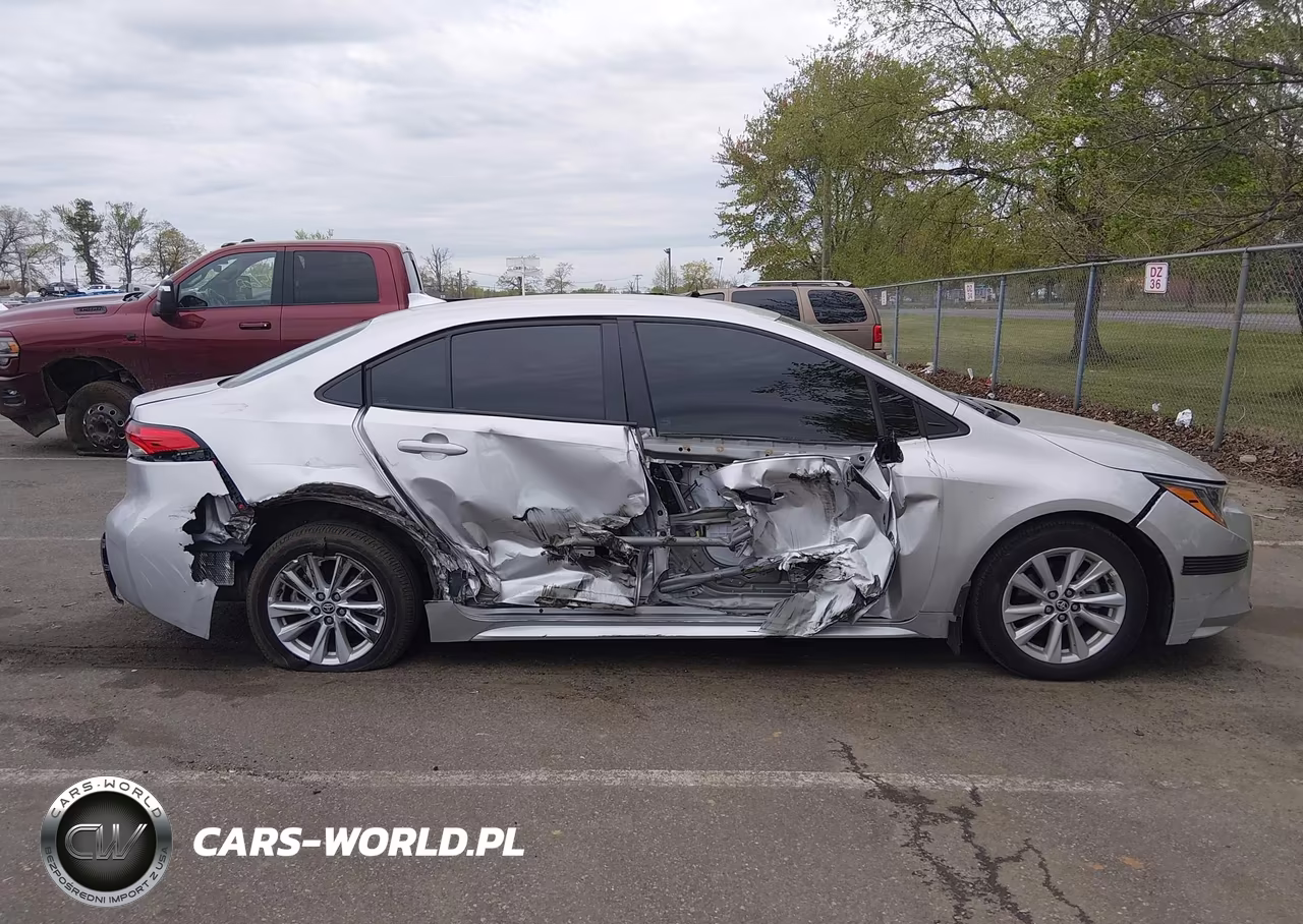 2025 Toyota Corolla Le VIN:5YFB4MDE6SP359372 - 13