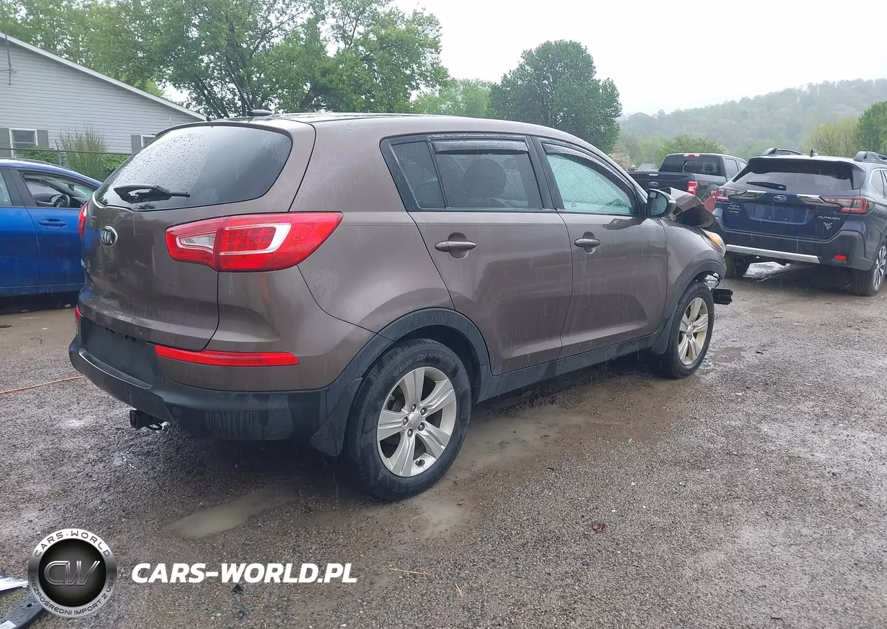 2013 Kia Sportage Lx VIN:KNDPB3A23D7443119 - 4