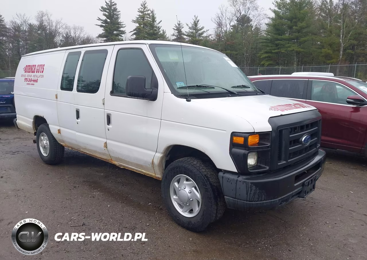 2013 Ford E-350 Super Duty Commercial