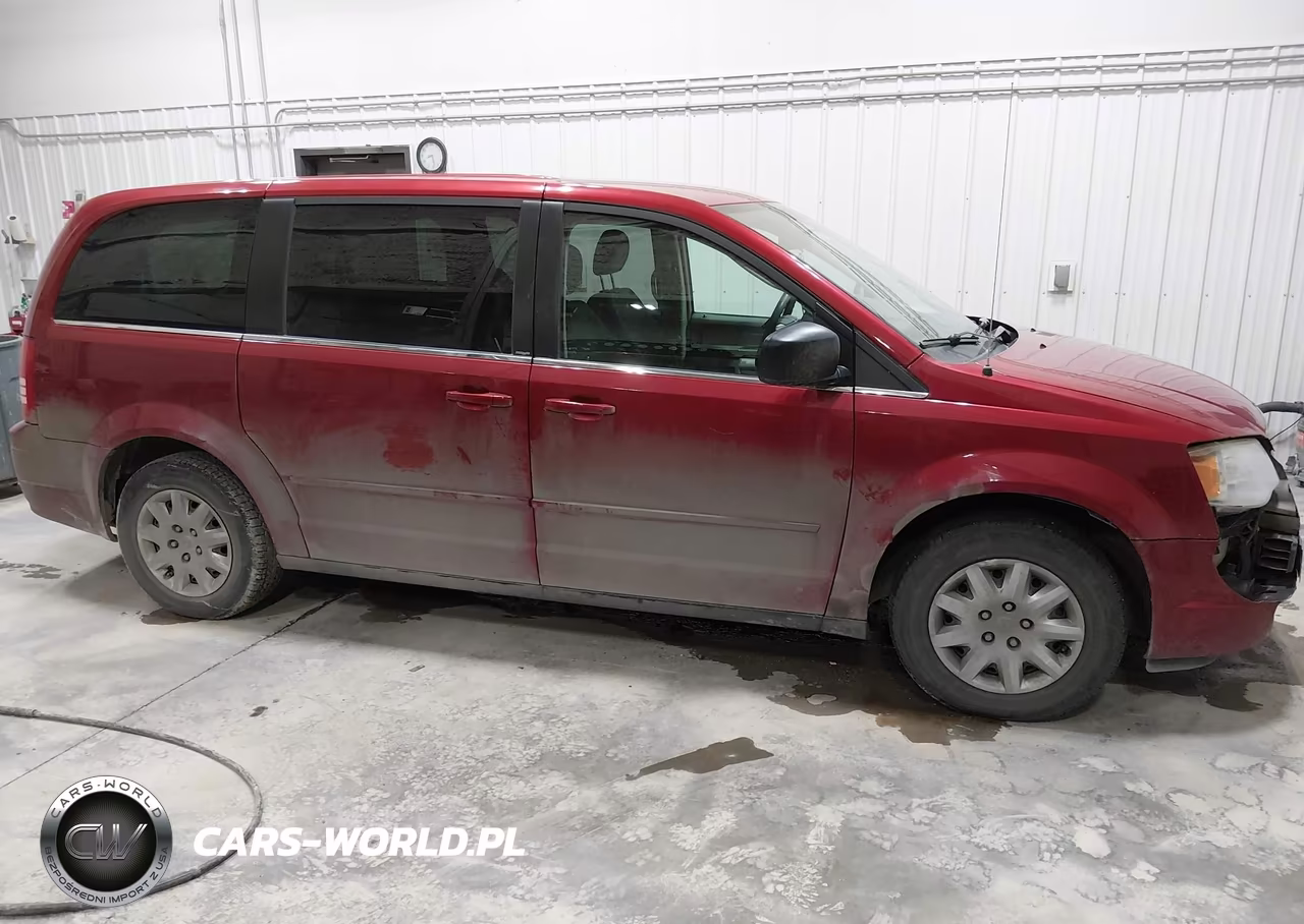 2009 Chrysler Town & Country Lx VIN:2A8HR44E69R597298 - 13