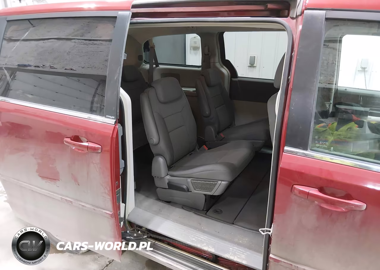 2009 Chrysler Town & Country Lx VIN:2A8HR44E69R597298 - 8