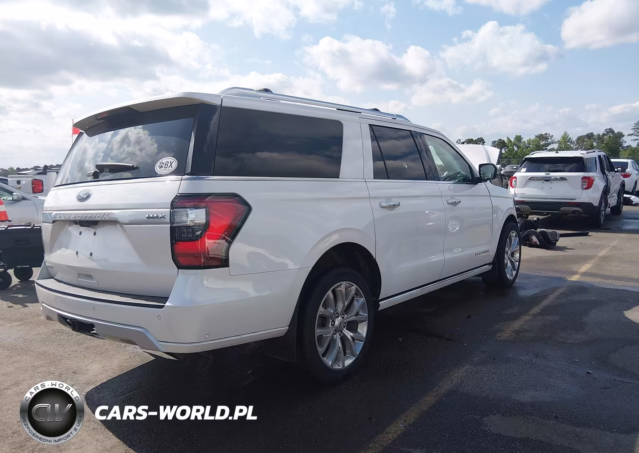 2018 Ford Expedition Max Platinum VIN:1FMJK1MT6JEA54671 - 4