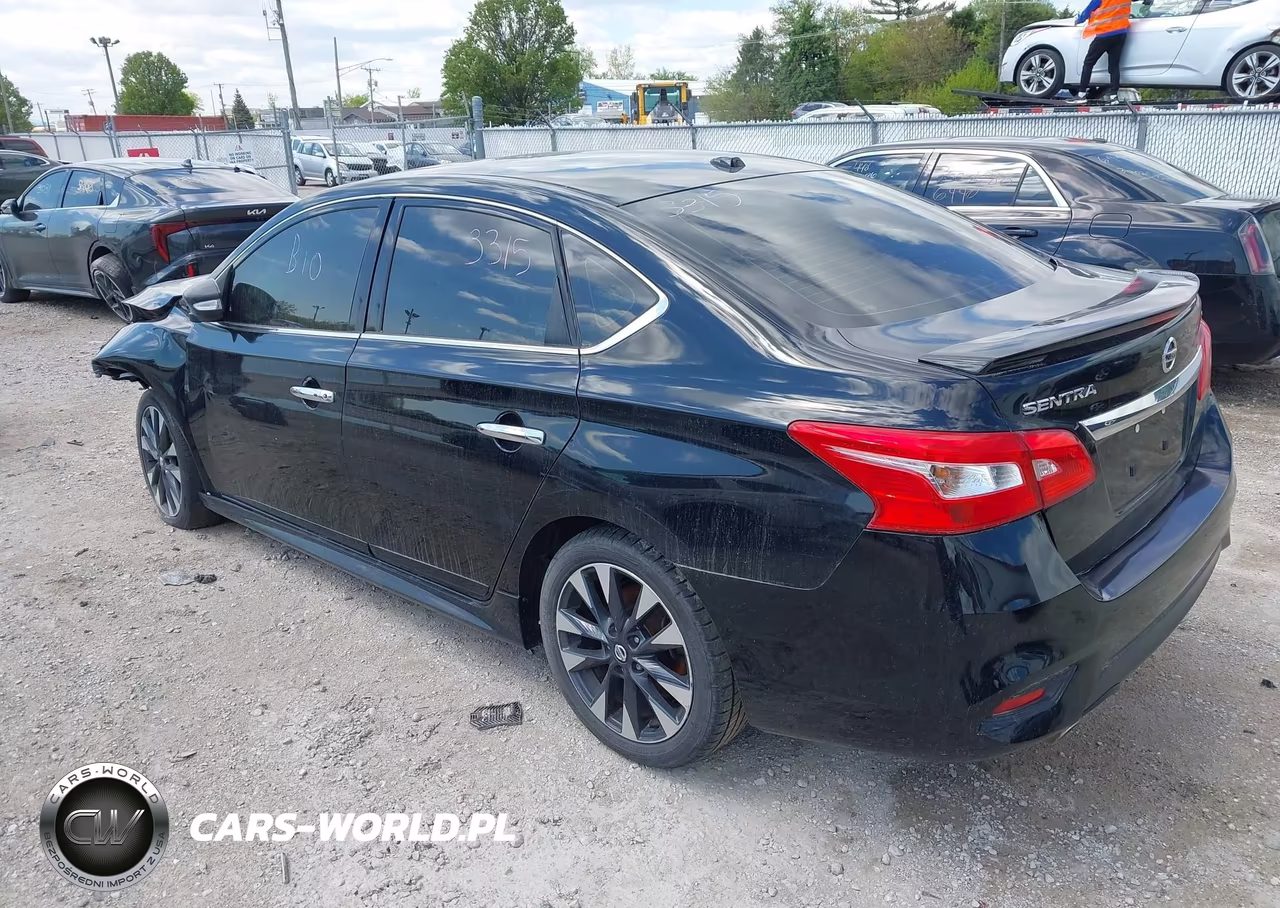 2017 Nissan Sentra Sr VIN:3N1AB7AP1HY243596 - 3