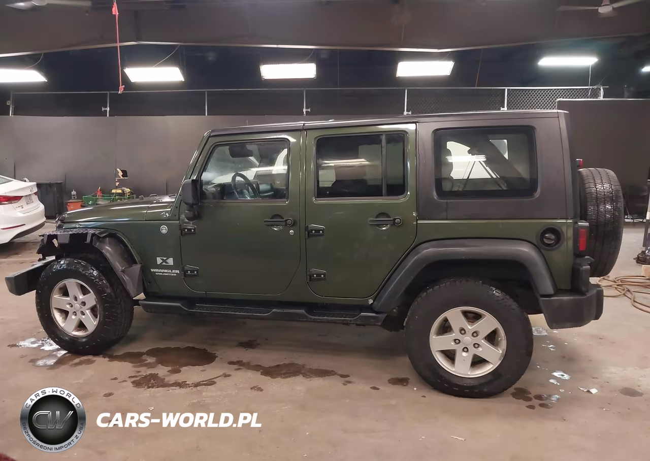 2008 Jeep Wrangler Unlimited X VIN:1J4GA39168L618453 - 14