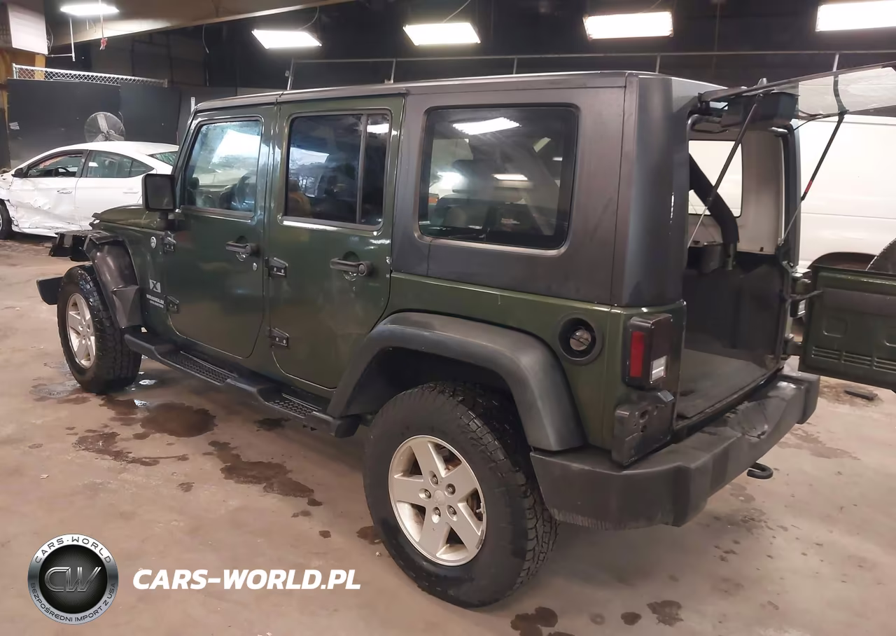 2008 Jeep Wrangler Unlimited X VIN:1J4GA39168L618453 - 3