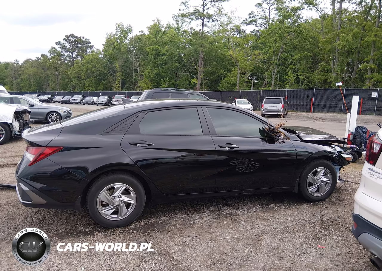 2025 Hyundai Elantra Se VIN:KMHLL4DG1SU075381 - 14