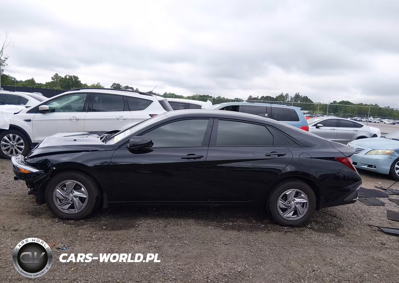 2025 Hyundai Elantra Se VIN:KMHLL4DG1SU075381 - 15