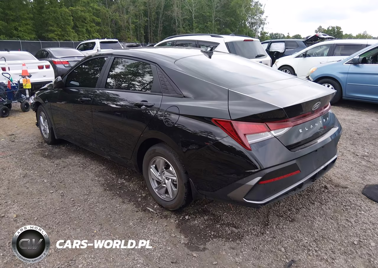 2025 Hyundai Elantra Se VIN:KMHLL4DG1SU075381 - 3
