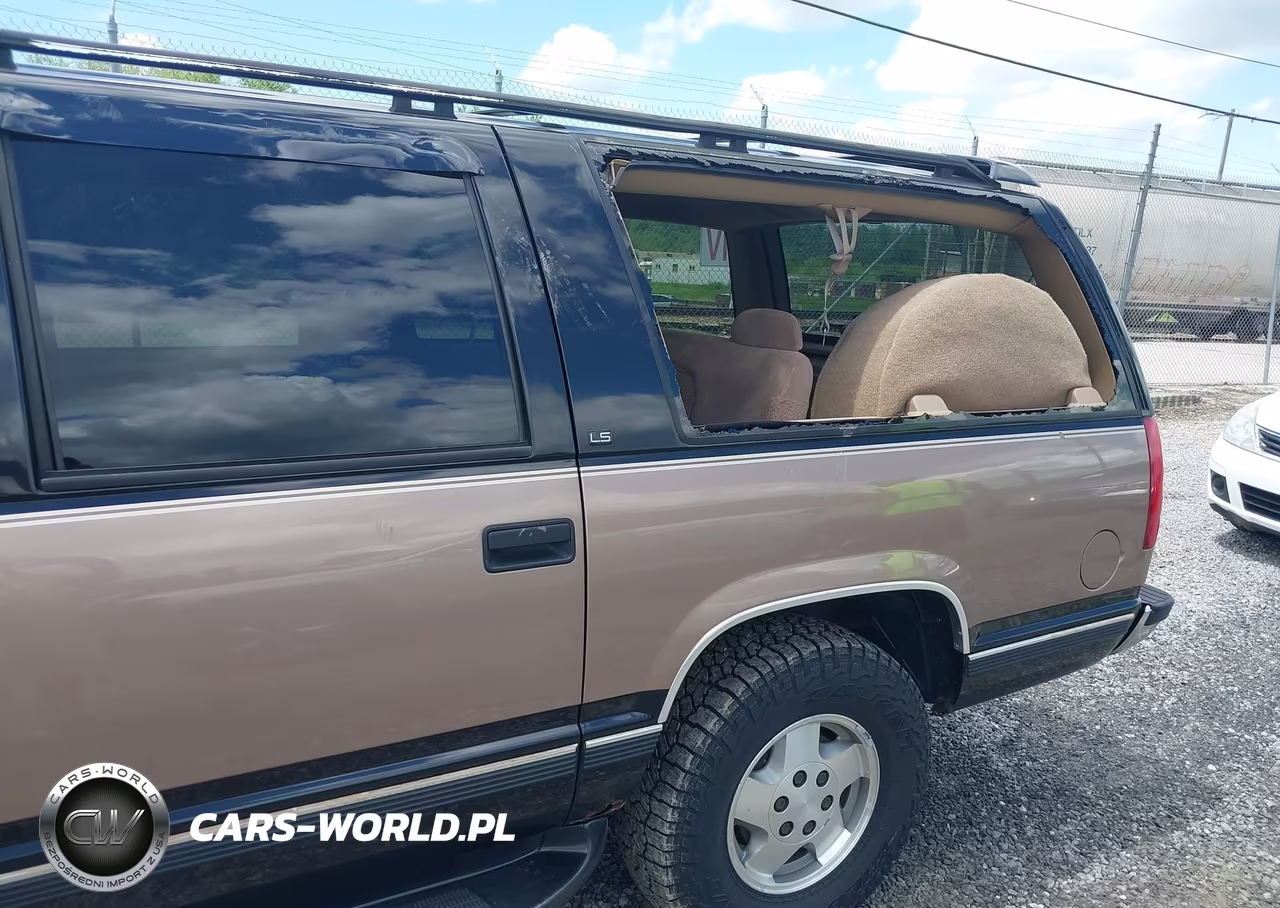 1995 Chevrolet Suburban K1500 VIN:1GNFK16K9SJ338584 - 6