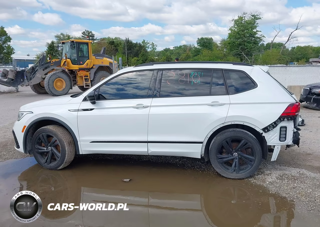 2023 Volkswagen Tiguan 2.0T Se R-Line Black VIN:3VV8B7AX9PM072566 - 14