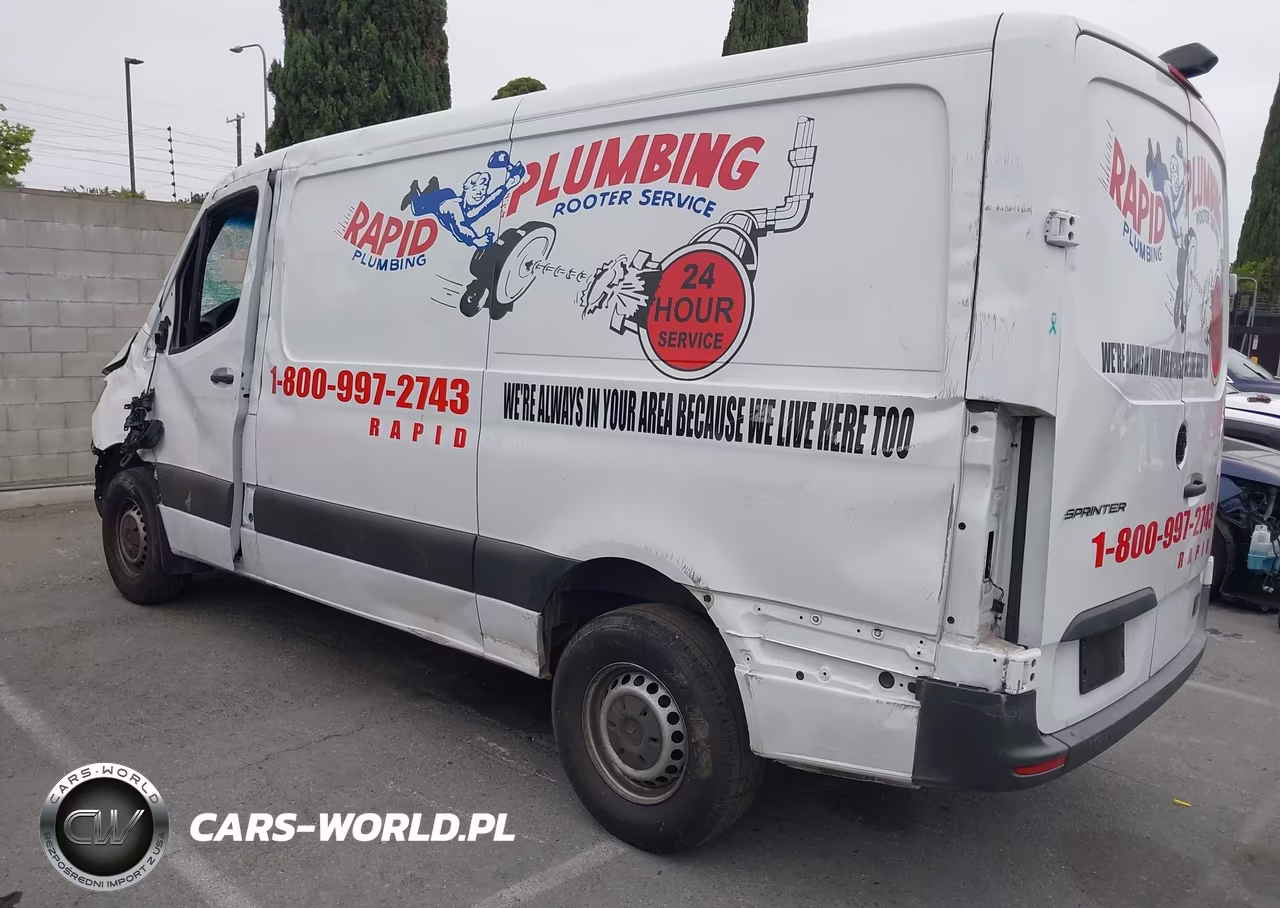 2019 Mercedes-Benz Sprinter 1500 Standard Roof I4 VIN:WD4PE7ED3KT010274 - 3