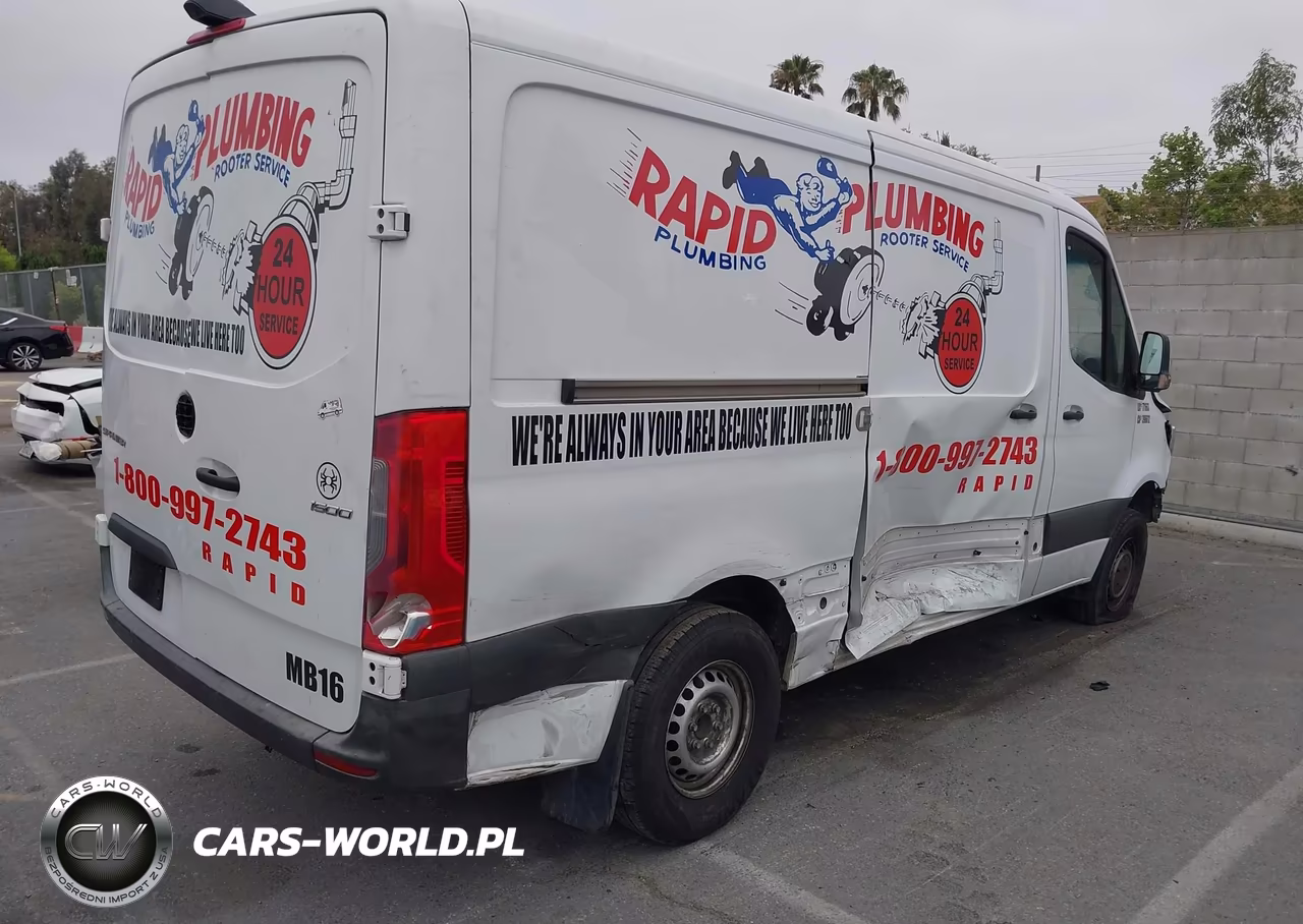 2019 Mercedes-Benz Sprinter 1500 Standard Roof I4 VIN:WD4PE7ED3KT010274 - 4