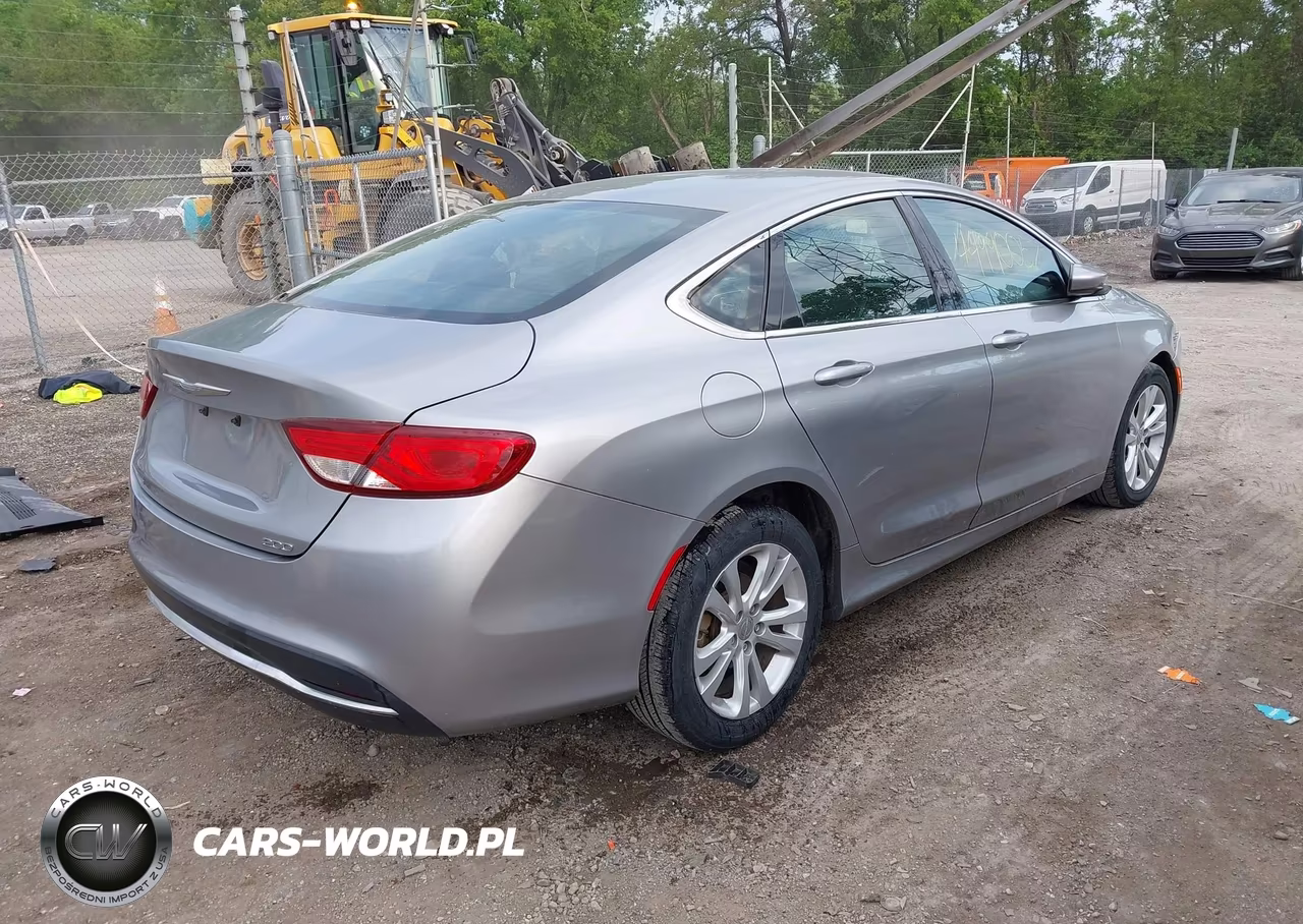 2015 Chrysler 200 Limited VIN:1C3CCCAB8FN585948 - 4