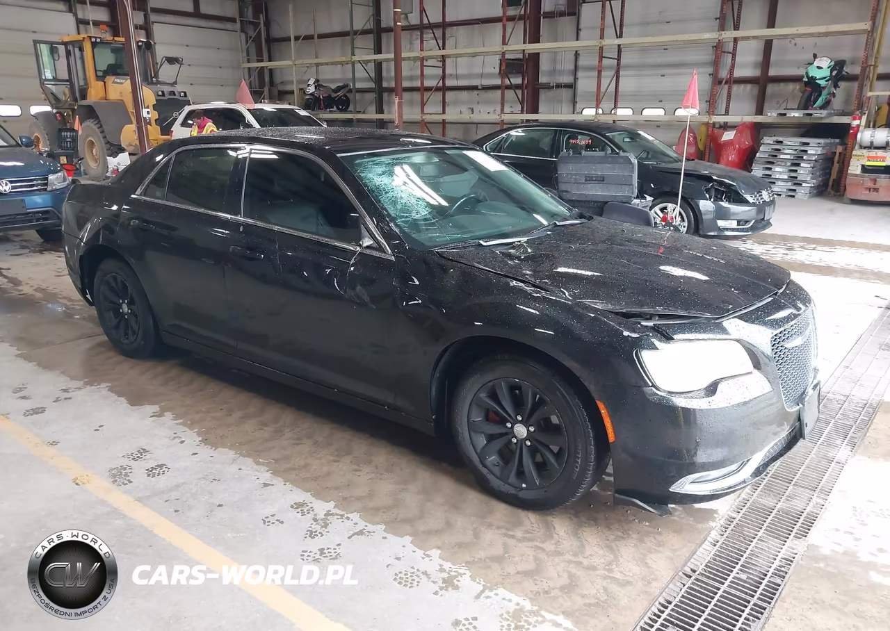 2018 Chrysler 300 Touring – zdjęcie 1 z 16
