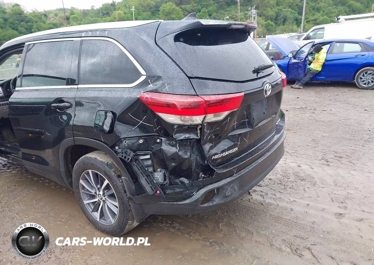 2017 Toyota Highlander Xle VIN:5TDJZRFH0HS407692 - 6