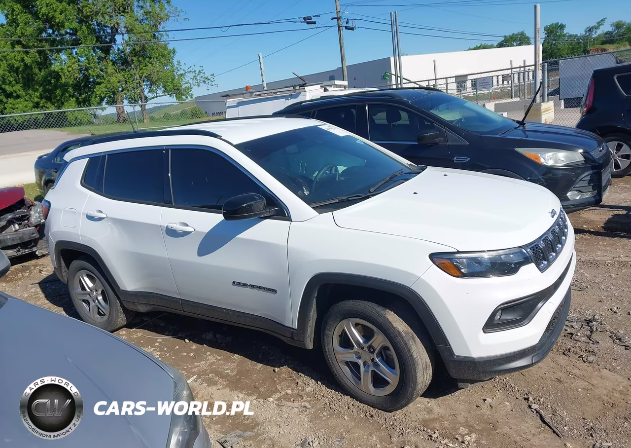 2023 Jeep Compass Latitude 4X4 VIN:3C4NJDBN5PT551136 - 13